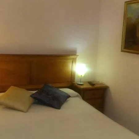 Oreneta Hotel