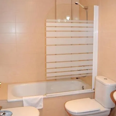 Hotel Oreneta 2*