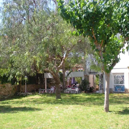 Oreneta Hotel 2*